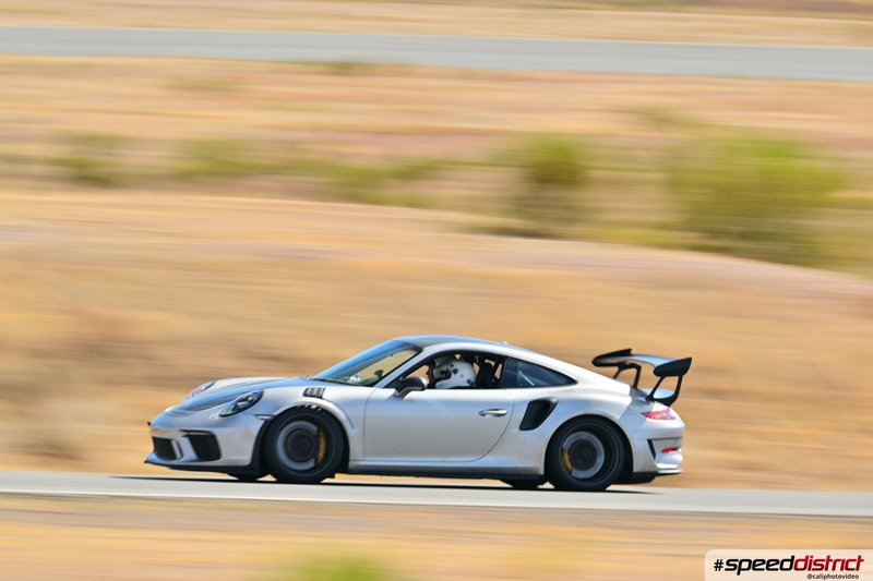 Porsche 911 GT3 RS white