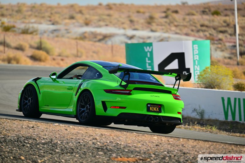 Porsche 911 GT3 RS green