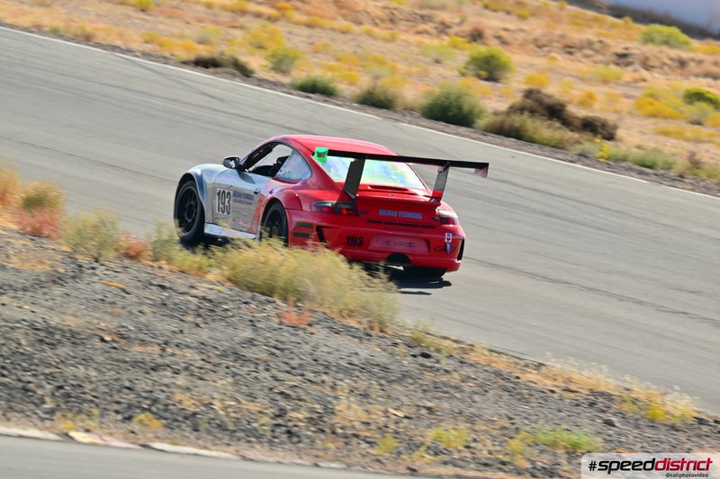 Porsche 911 GT3 Cup red