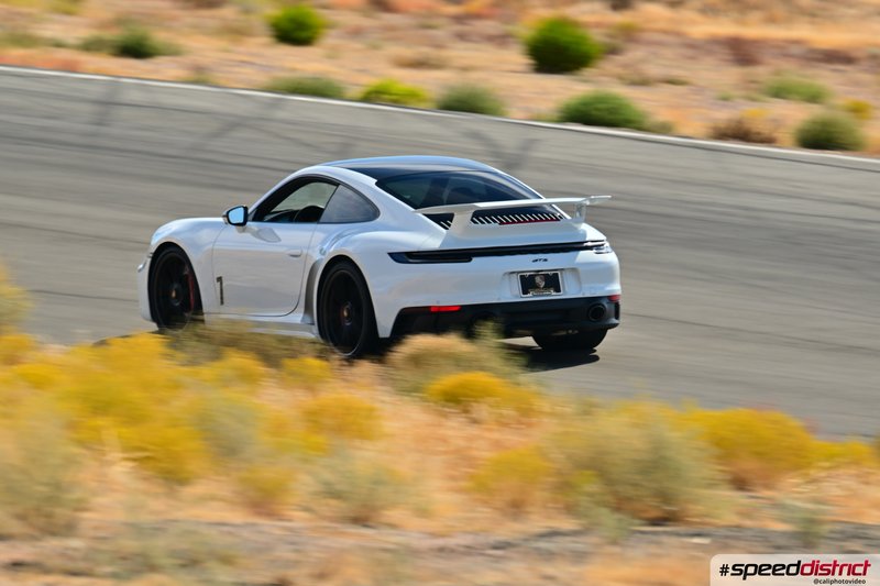 Porsche 911 GT3 RS white
