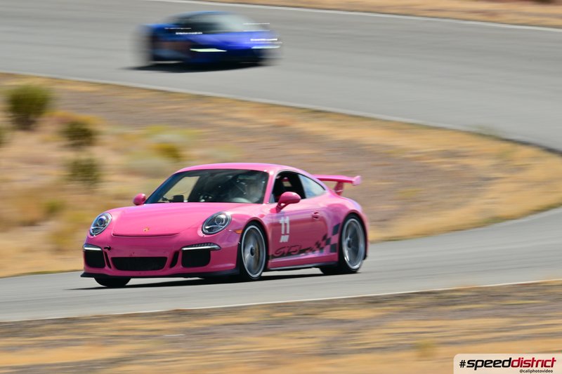 Porsche 911 GT3 RS pink