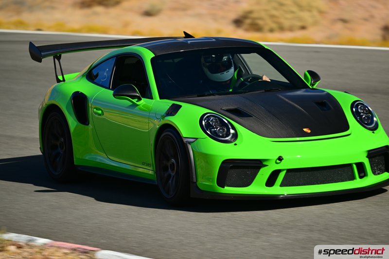Porsche 911 GT3 RS green