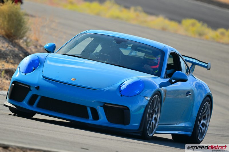 Porsche 911 GT3 RS blue