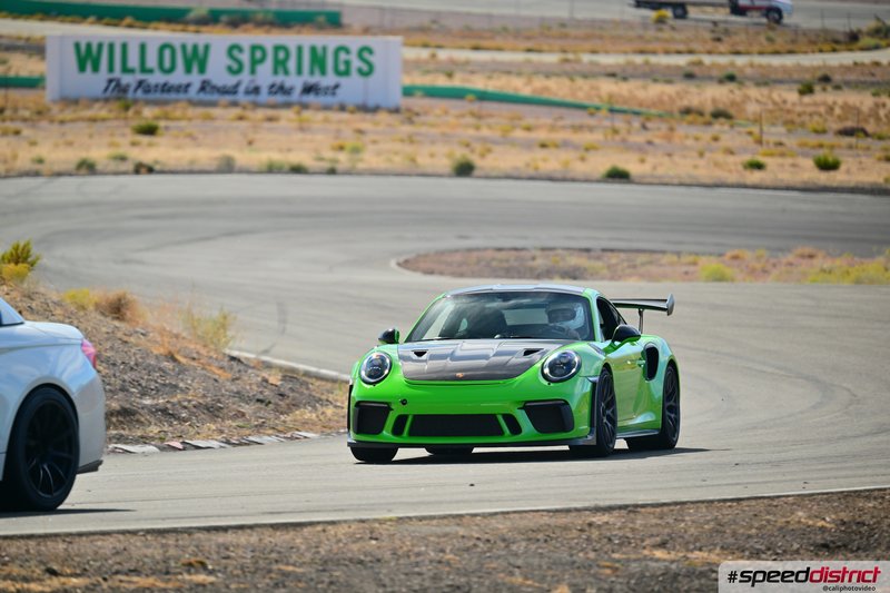 Porsche 911 GT3 RS green