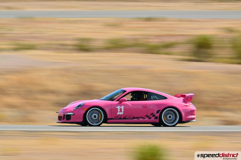Porsche 911 GT3 RS pink