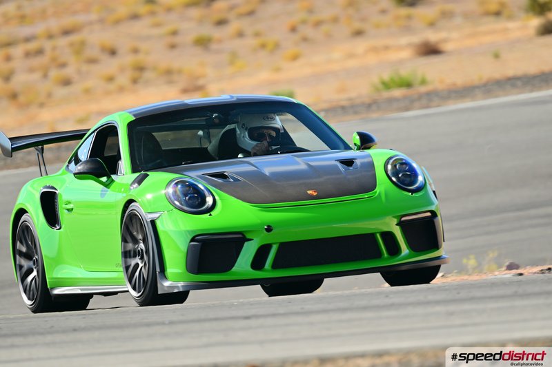 Porsche 911 GT3 RS green
