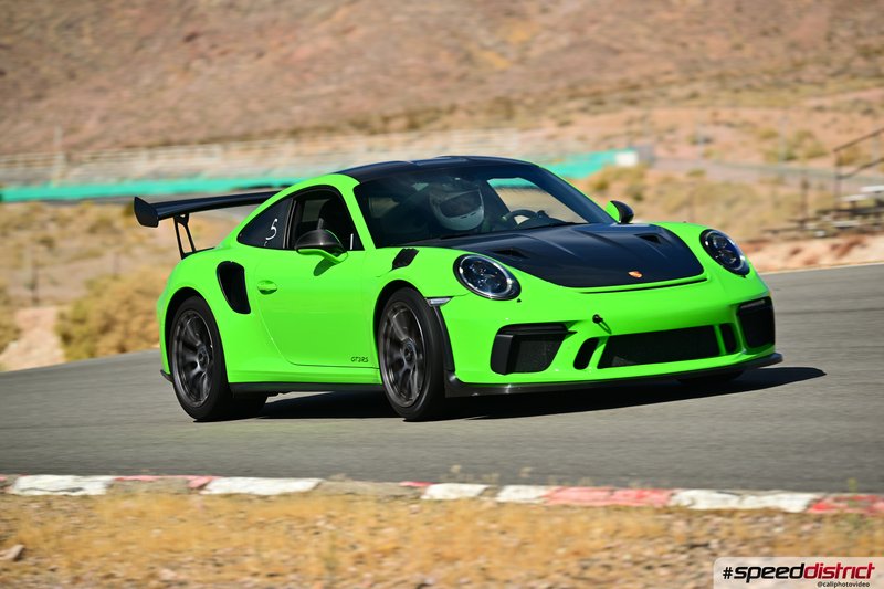 Porsche 911 GT3 RS green