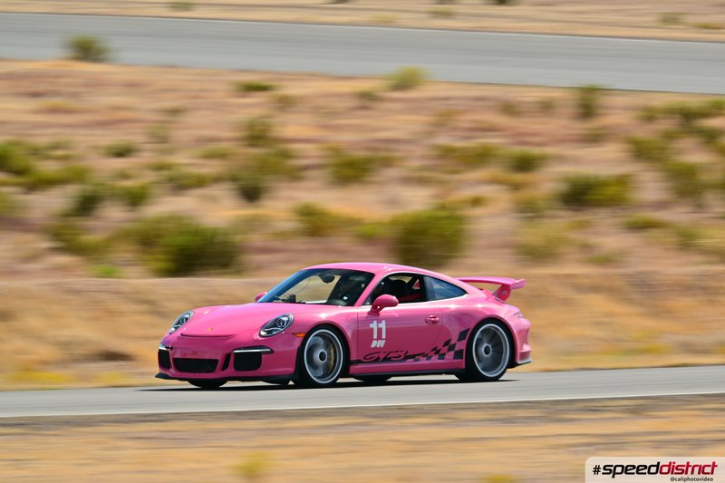 Porsche 911 GT3 RS pink