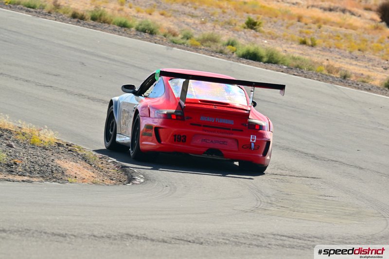 Porsche 911 GT3 Cup red