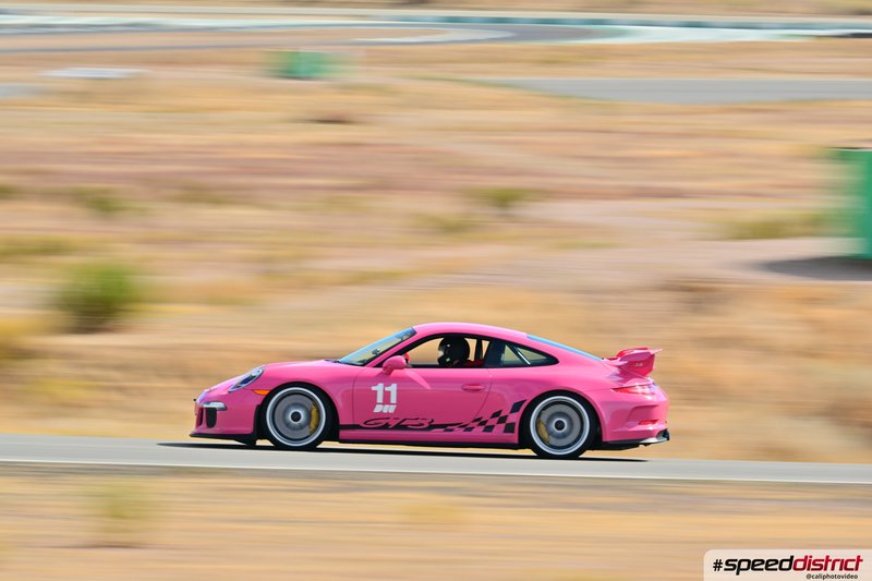 Porsche 911 GT3 RS pink