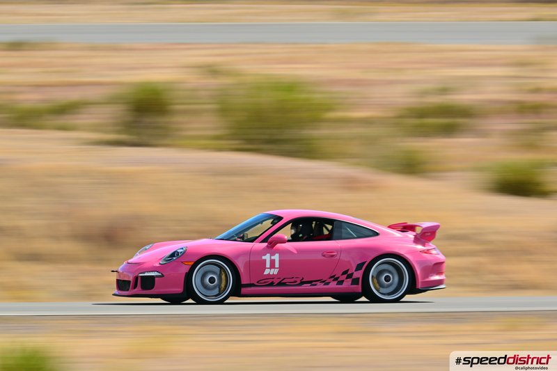 Porsche 911 GT3 RS pink
