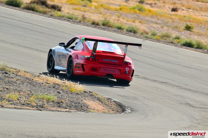 Porsche 911 GT3 Cup red