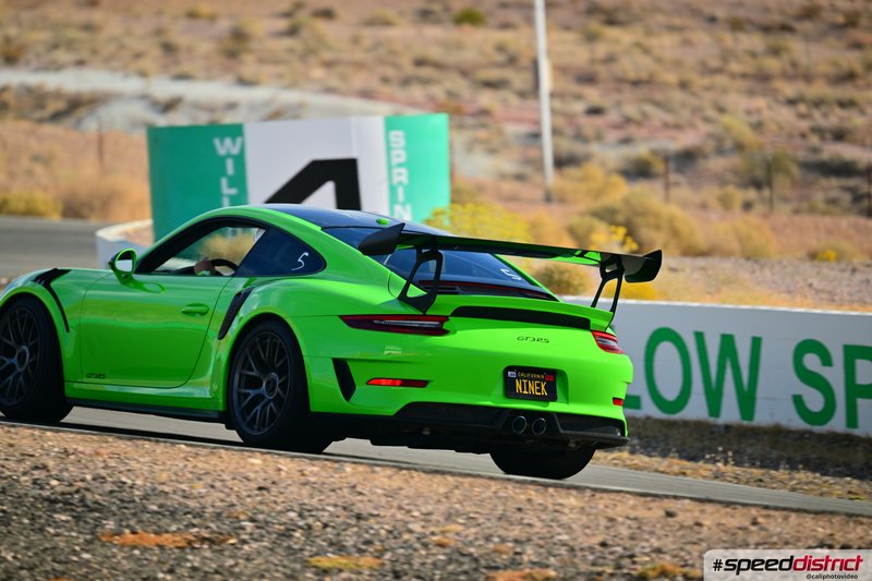 Porsche 911 GT3 RS green
