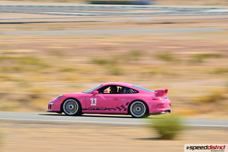 Porsche 911 GT3 RS pink