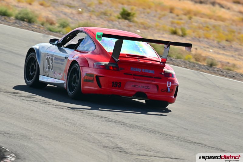 Porsche 911 GT3 Cup red