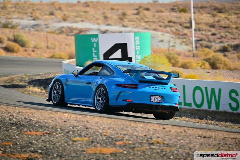 Porsche 911 GT3 RS blue