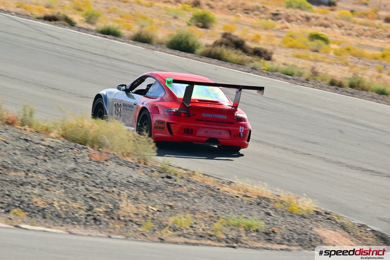 Porsche 911 GT3 Cup red