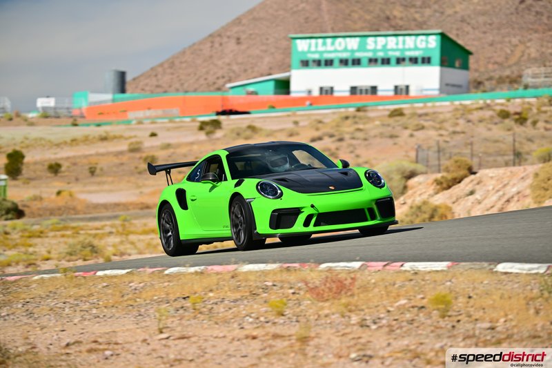 Porsche 911 GT3 RS green