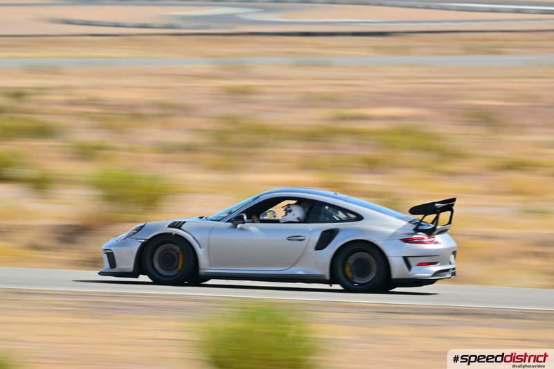 Porsche 911 GT3 RS white