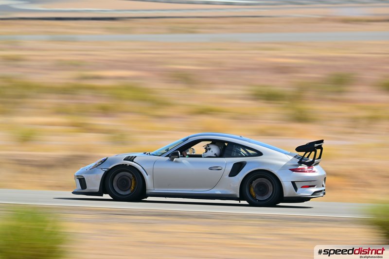 Porsche 911 GT3 RS white