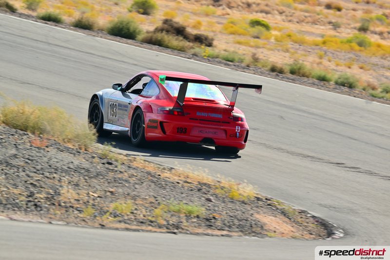 Porsche 911 GT3 Cup red