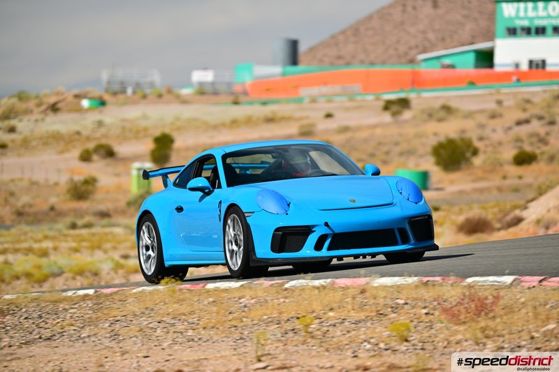 Porsche 911 GT3 RS blue