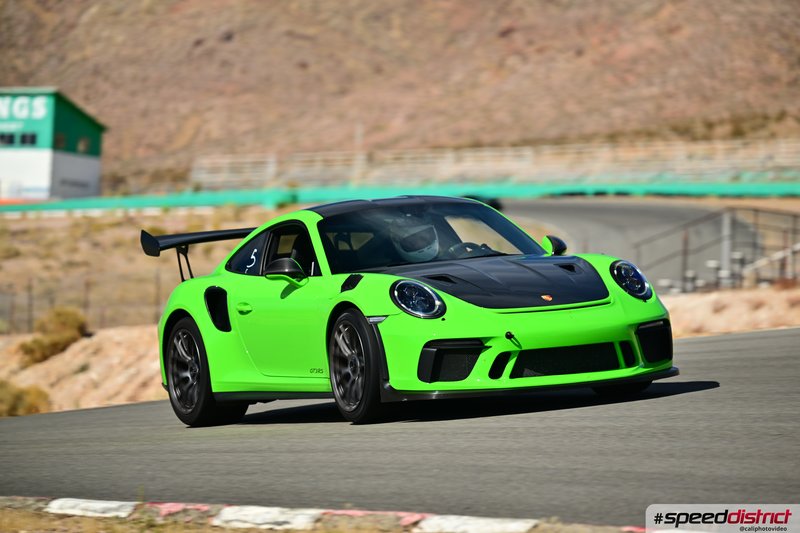 Porsche 911 GT3 RS green
