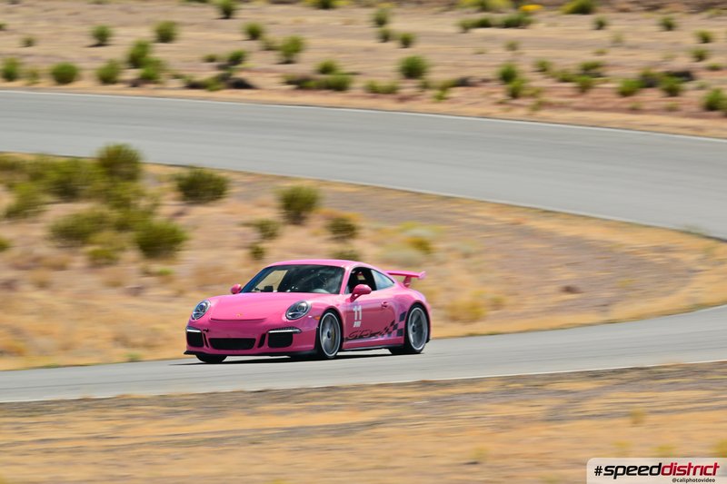 Porsche 911 GT3 RS pink