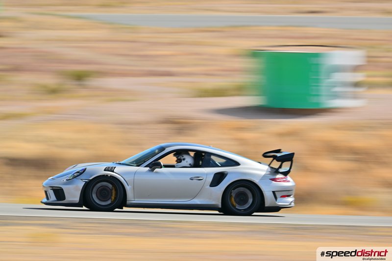 Porsche 911 GT3 RS white