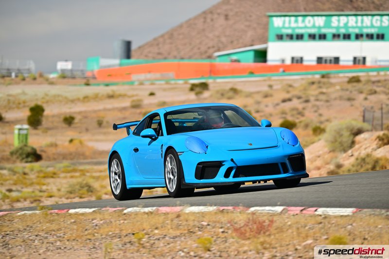 Porsche 911 GT3 RS blue