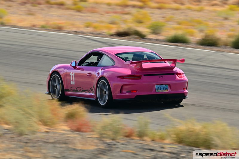 Porsche 911 GT3 RS pink