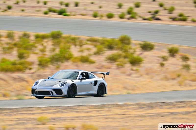 Porsche 911 GT3 RS white