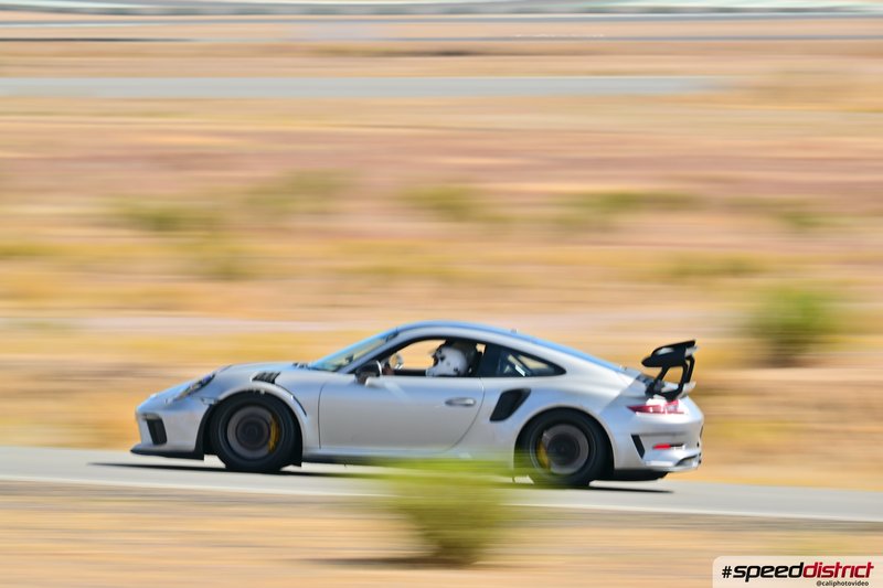 Porsche 911 GT3 RS white