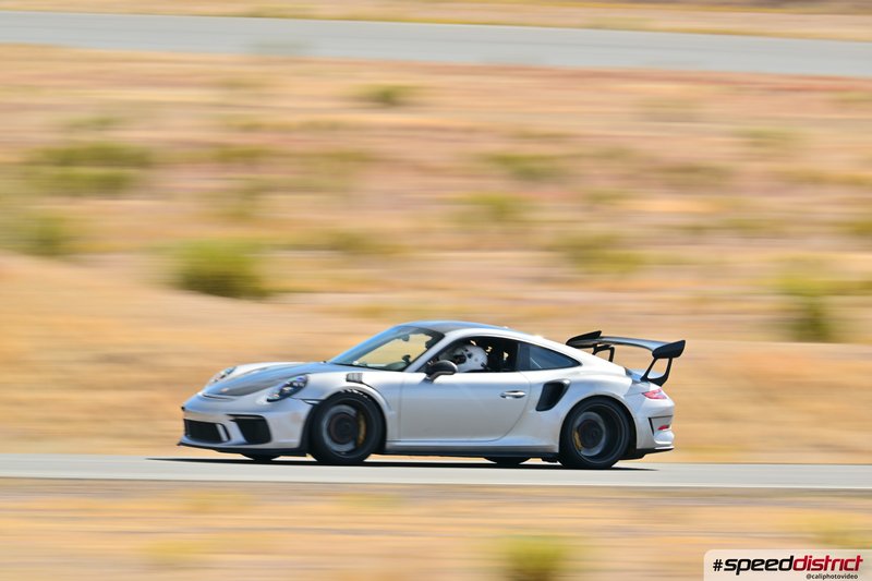 Porsche 911 GT3 RS white
