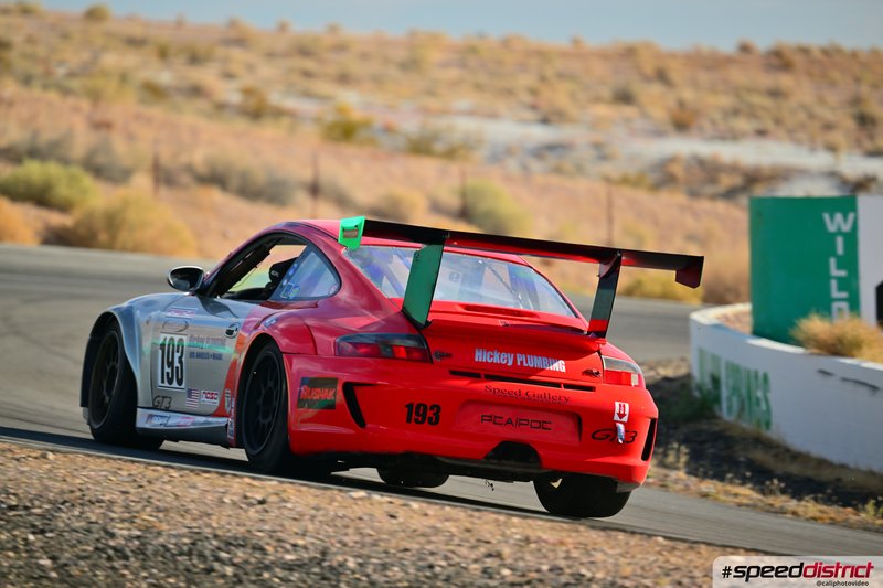 Porsche 911 GT3 Cup red