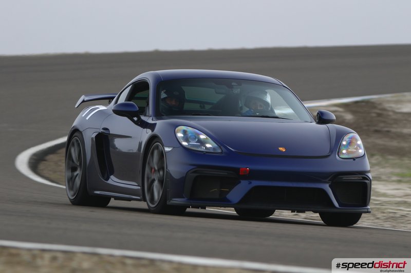 Porsche Cayman GT4