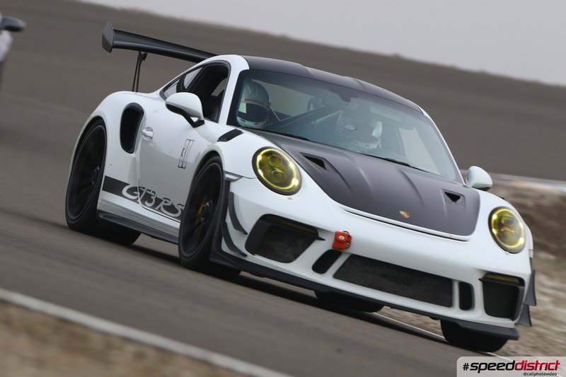 Porsche 911 GT3 RS white