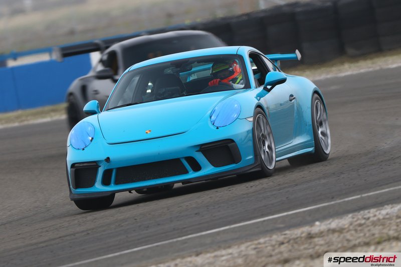 Porsche 911 GT3 RS blue