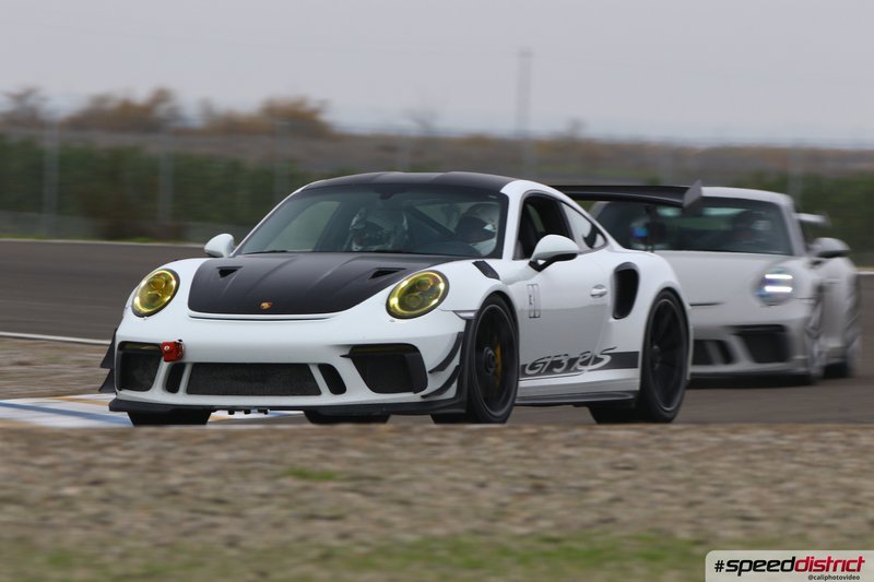 Porsche 911 GT3 RS white