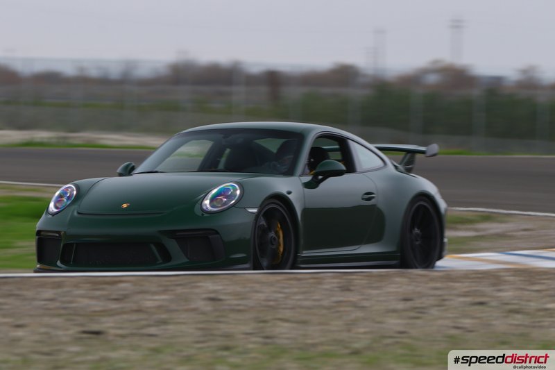 Porsche 911 GT3 RS green