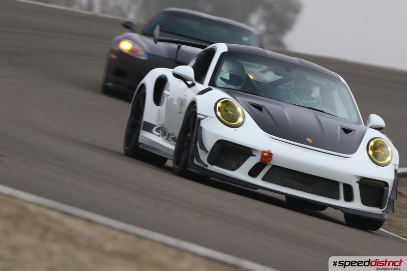 Porsche 911 GT3 RS white