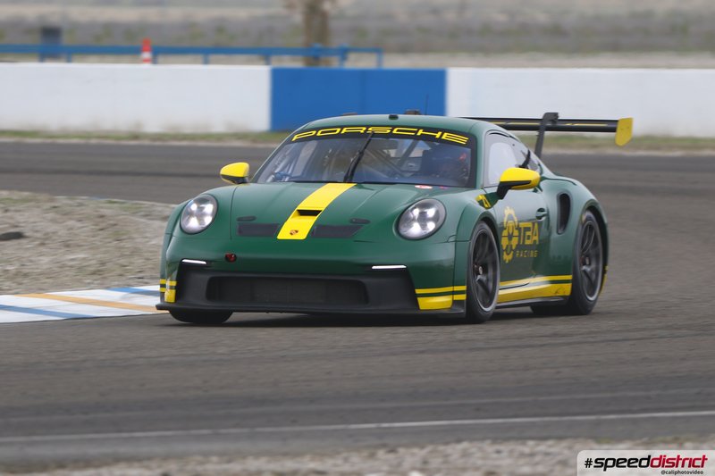 Porsche 911 GT3 RS green