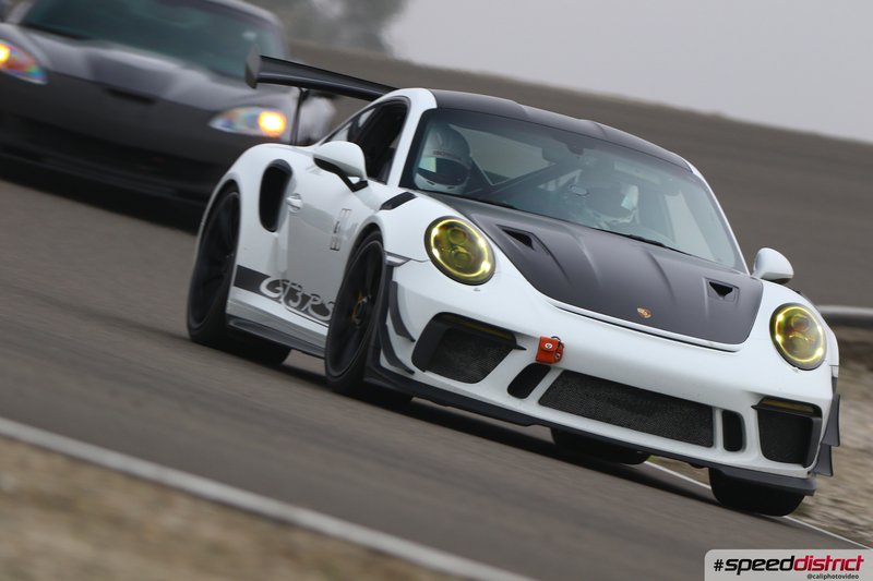 Porsche 911 GT3 RS white