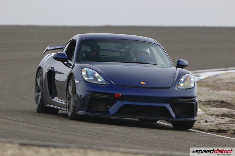 Porsche Cayman GT4