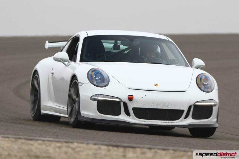Porsche 911 GT3 RS white