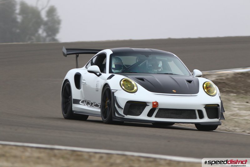 Porsche 911 GT3 RS white