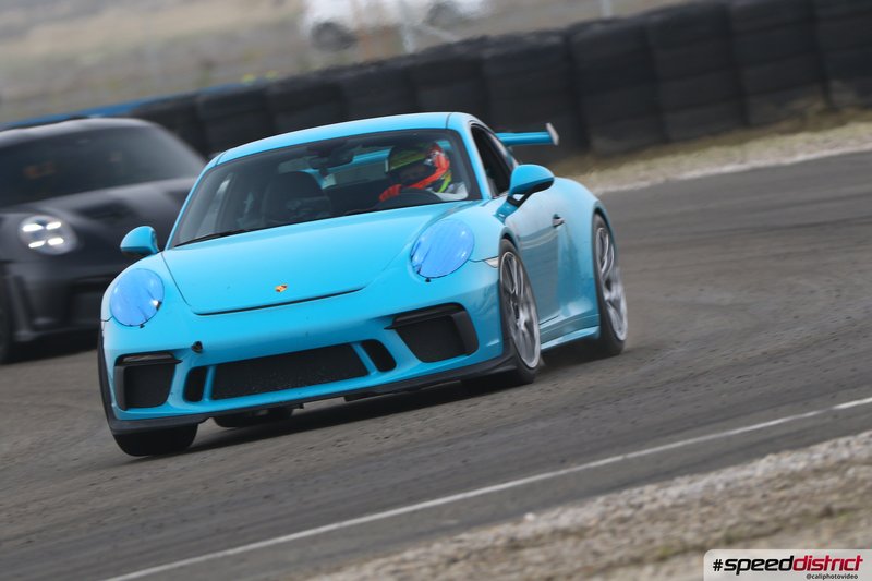 Porsche 911 GT3 RS blue