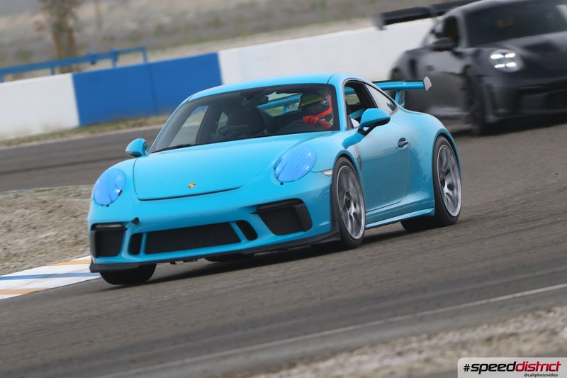 Porsche 911 GT3 RS blue