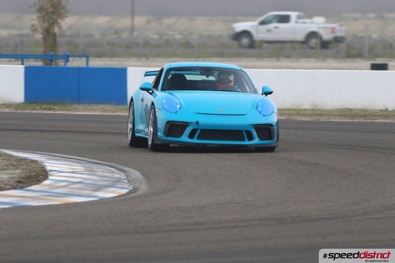 Porsche 911 GT3 RS blue