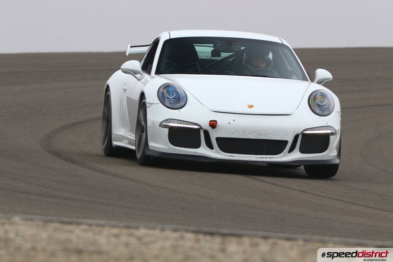 Porsche 911 GT3 RS white